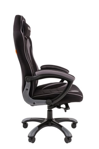 ������ Chairman ����� 28 �����