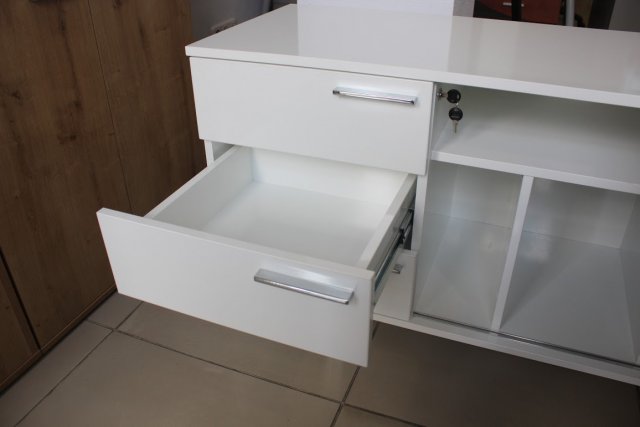 ������� Yappi White