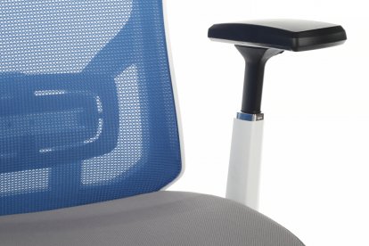 ������ Riva Chair Step RCH AW2320 ������� �����/ ����� �����